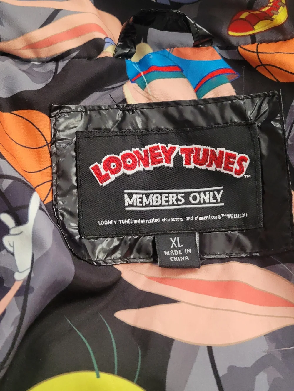 LOONEY TUNES Girl Black Puffer Jacket with Bunny Graphic